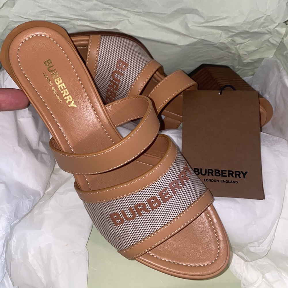 Brand New Tan Burberry Logo Canvas Sandals. - Picture 2 of 6